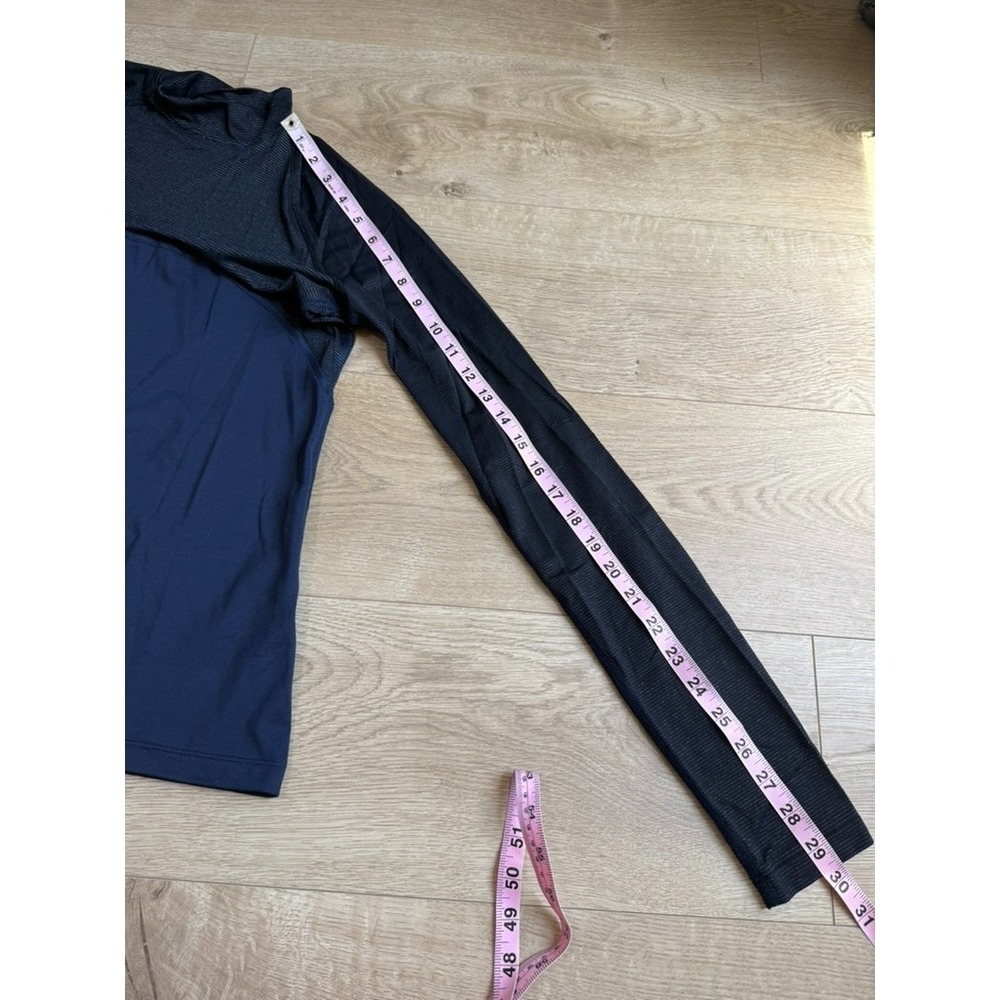 EUC Nike Shirt Womens Size L Long Sleeve Pullover Pro Warm Mock Neck Sparkle Run - Picture 7 of 8